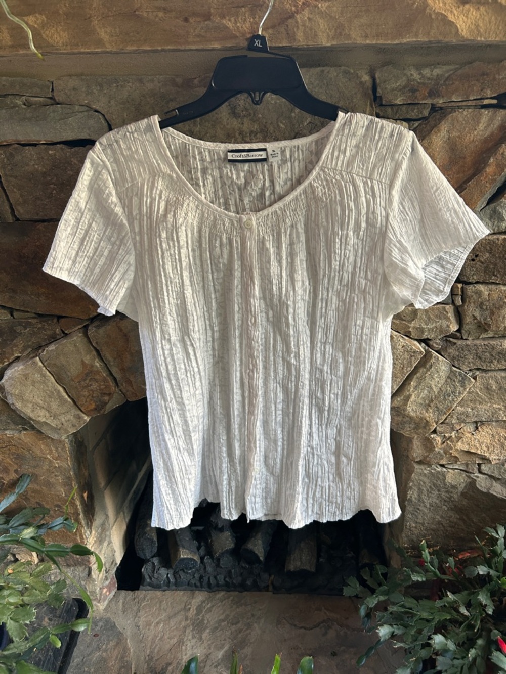 Croft & Barrow XL Lacy White Crinkle Short Sleeve Scoop Neck Button Front Blouse